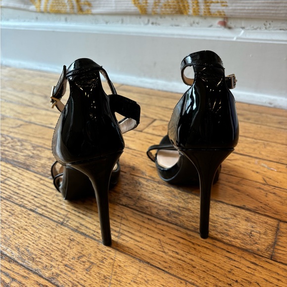 Jessica Simpson Black Strappy Heels Size 7.5 - Picture 4 of 6